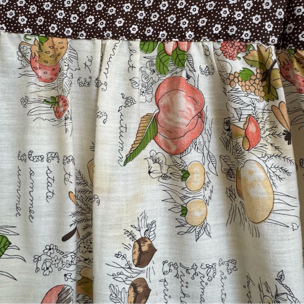 Vintage Floral Fruit Mushroom Print Apron Dress Tie Back Trad Cooking Cottage - Picture 9 of 13